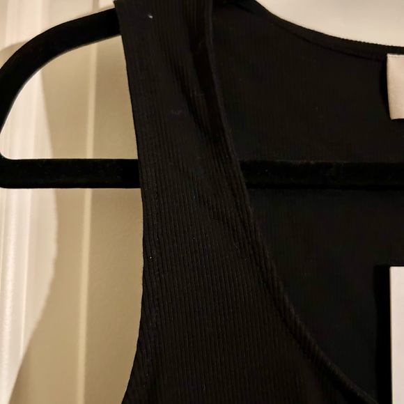 NWT Sezane ✨Exclusive Archives ✨ Black Buttoned Crop Tank Top - Picture 4 of 7